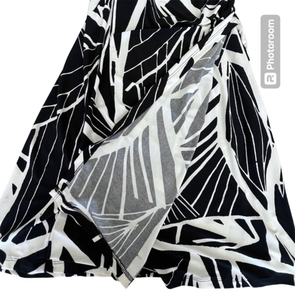 American Living Black and White Sleeveless Ruched Waist  Dress Size 2 - Picture 9 of 11